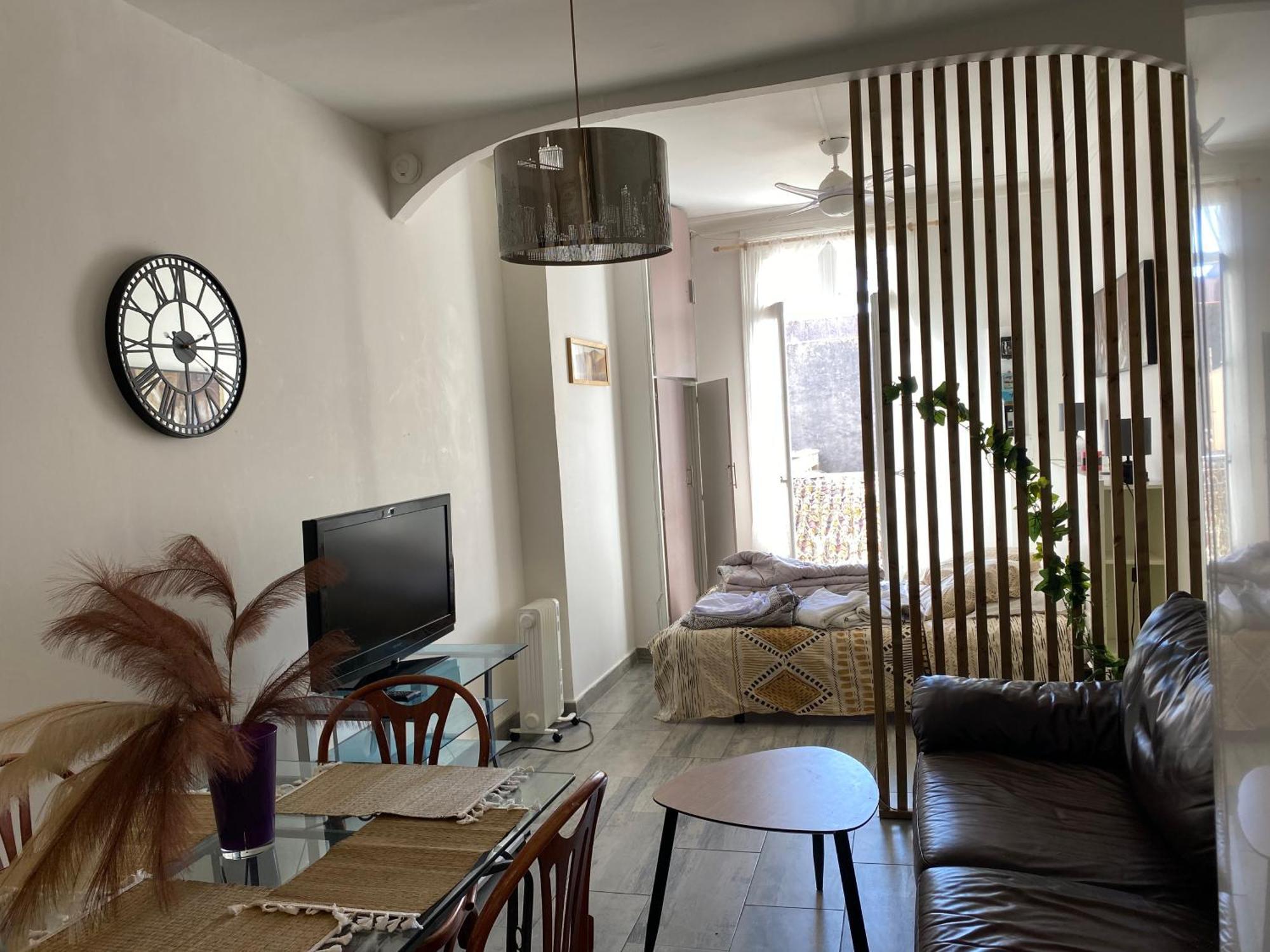 Equipe A 50 Metre De La Gare Et 10 Mn Des Apartment Sete